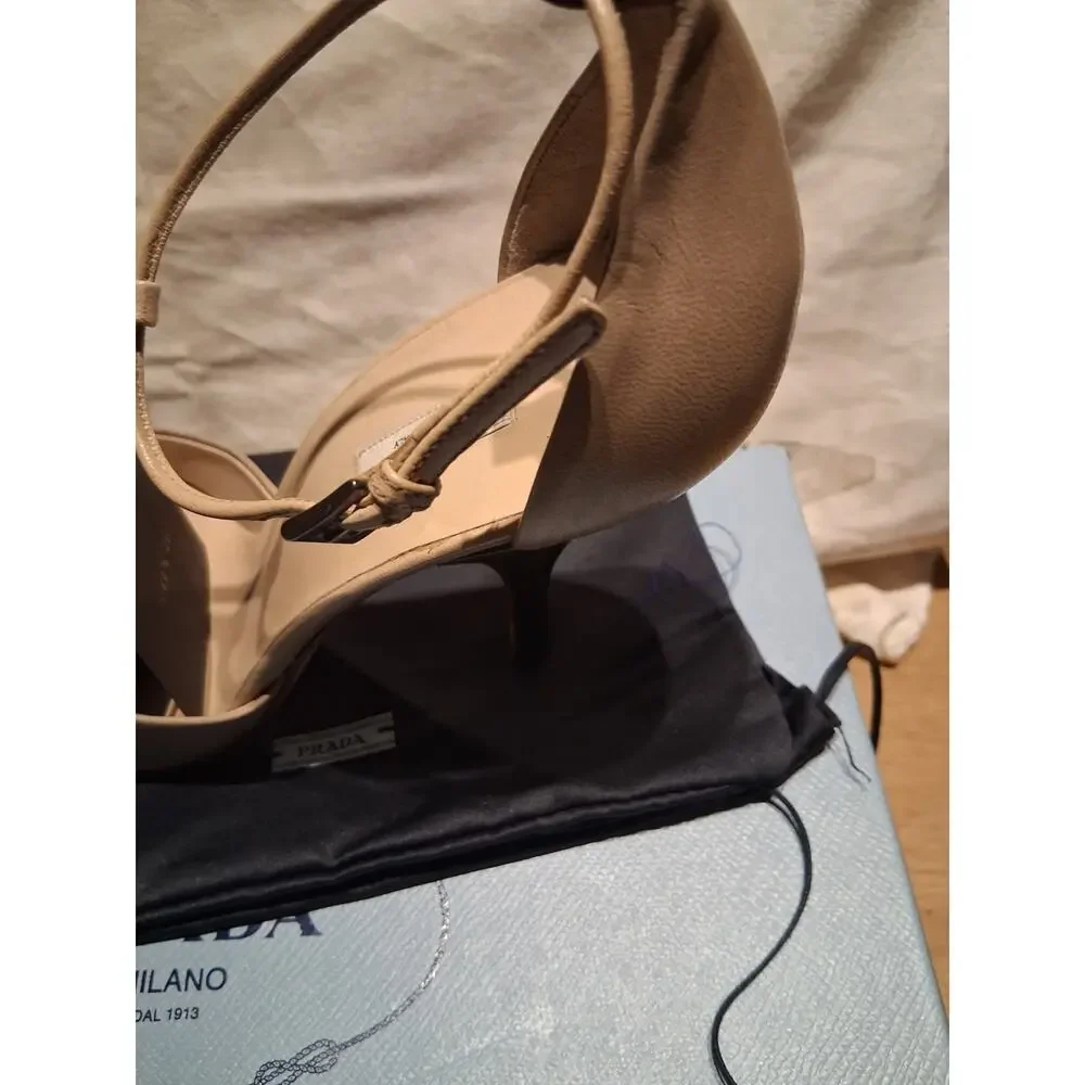 NIB PRADA NUDE BEIGE SMOKE OMBRE LEATHER ANKLE STRAP BACKLE HEEL PUMPS 40 ITALY
